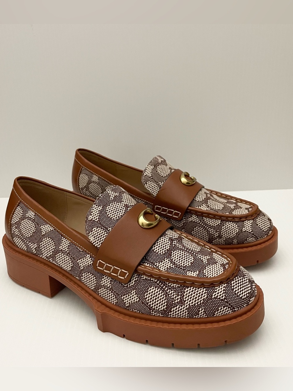 Coach Womenβs Leah Platform Lug Sole Loafers Size 9 Brown/Tan